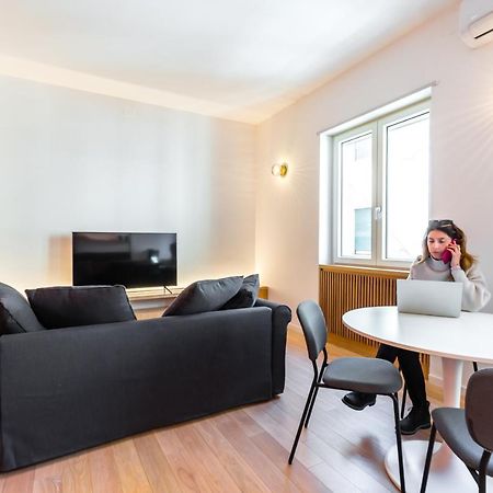 Starhost - Casa Giulia Apartment ซาแลร์โน ภายนอก รูปภาพ