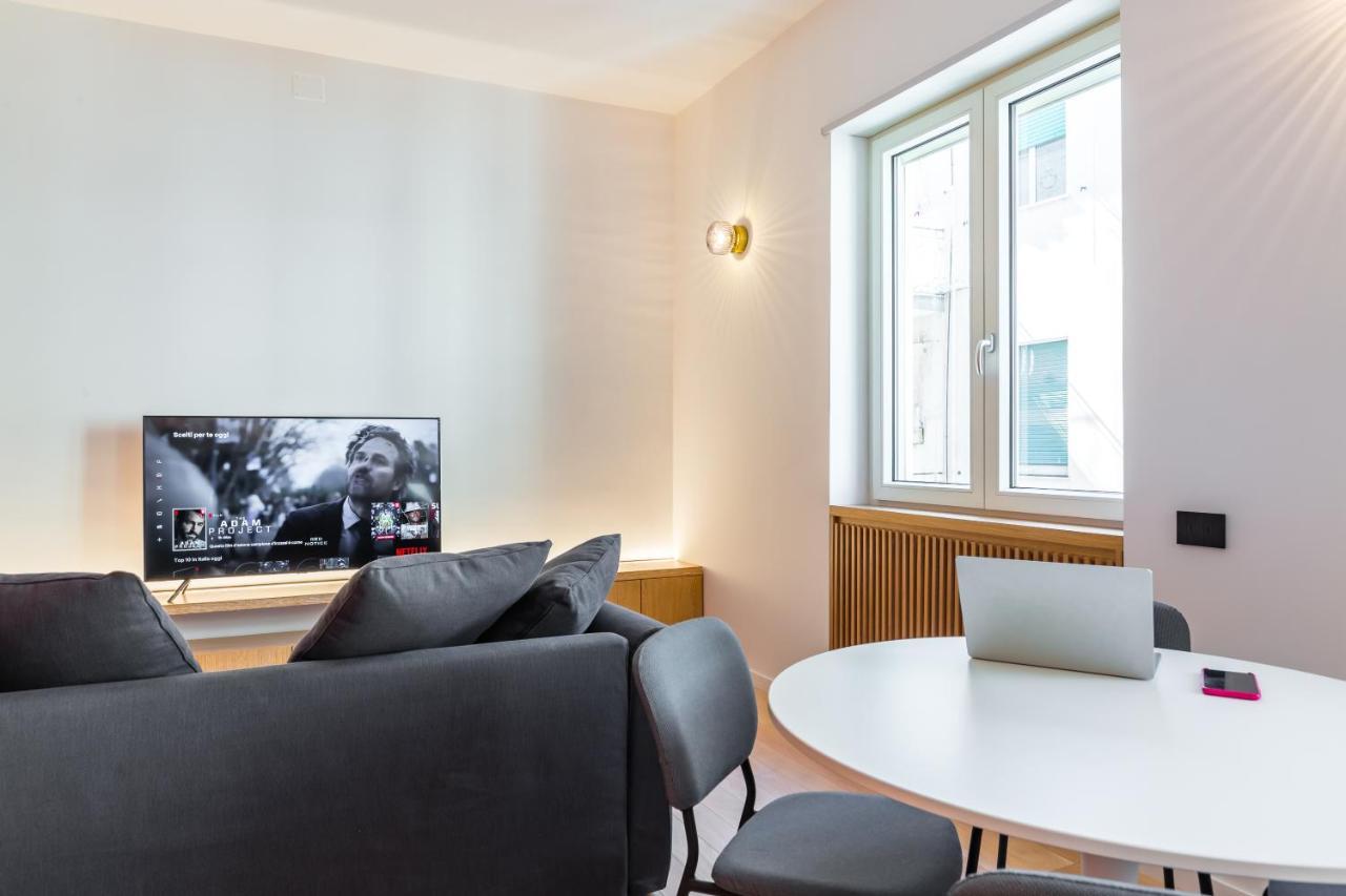 Starhost - Casa Giulia Apartment ซาแลร์โน ภายนอก รูปภาพ
