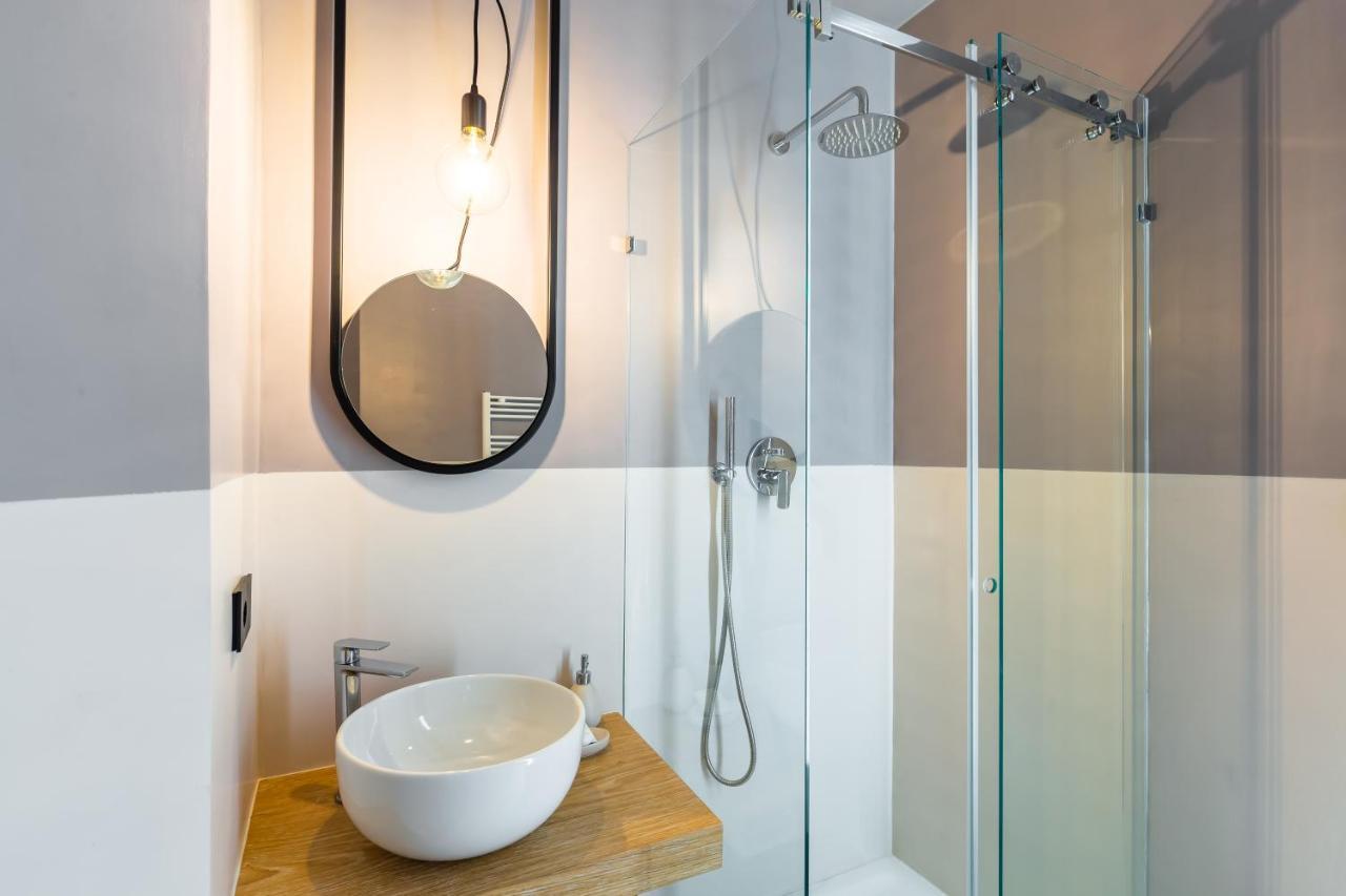 Starhost - Casa Giulia Apartment ซาแลร์โน ภายนอก รูปภาพ